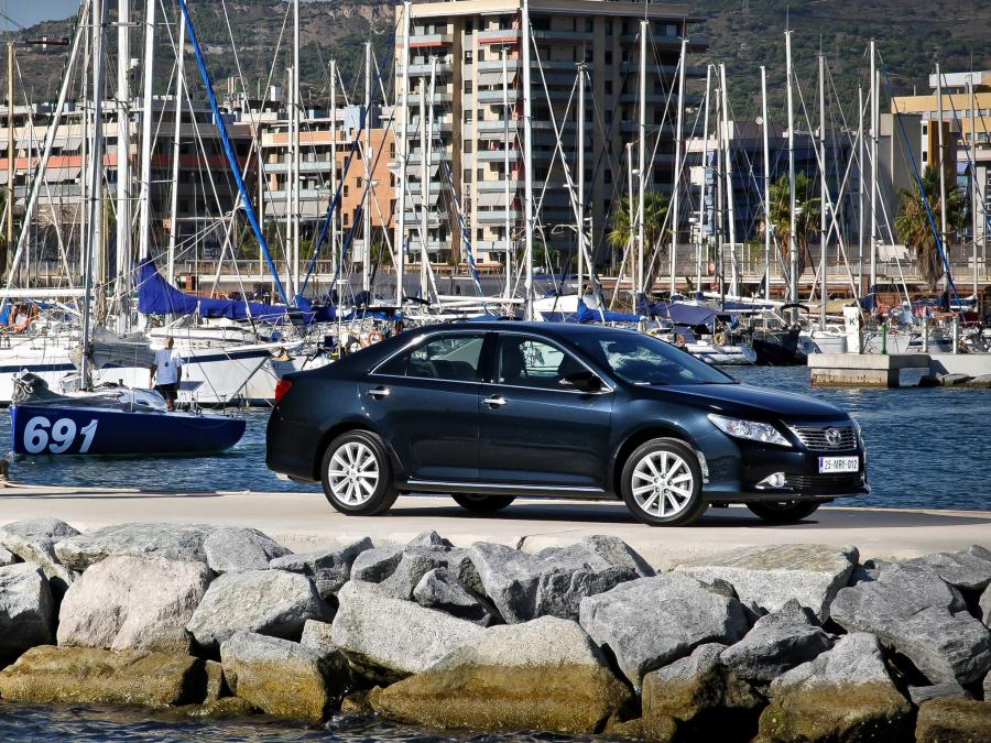  Toyota Camry 2011 года  (CIS) (фото 9 из 29)